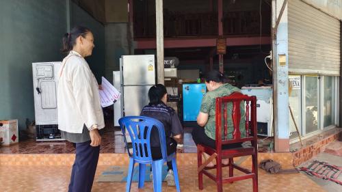 พช.โพธิ์ชัย จังหวัดร้อยเอ็ด : ลงพื้นที่ติดตามงานกองทุนพัฒนาบทบาทสตรี ตำบลขามเปี้ย อำเภอโพธิ์ชัย จังหวัดร้อยเอ็ด